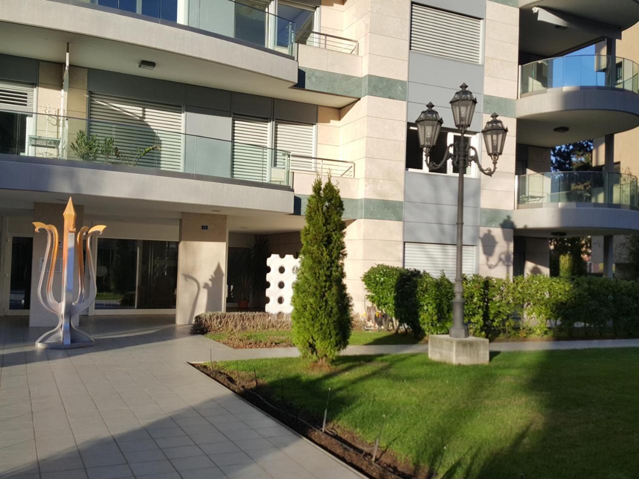 Prestige Apartments By Quokka 360 - Spacious Flats With Terraces Лугано Экстерьер фото